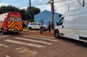 Duas pessoas ficam feridas em colisão entre carro e motocicleta em Cascavel