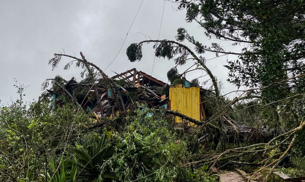 Imagem referente a Tempestade, ventos fortes e granizo deixam Região Sul em alerta