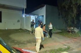 Vídeo mostra briga com homem esfaqueado em meio as equipes do Siate e Guarda Municipal