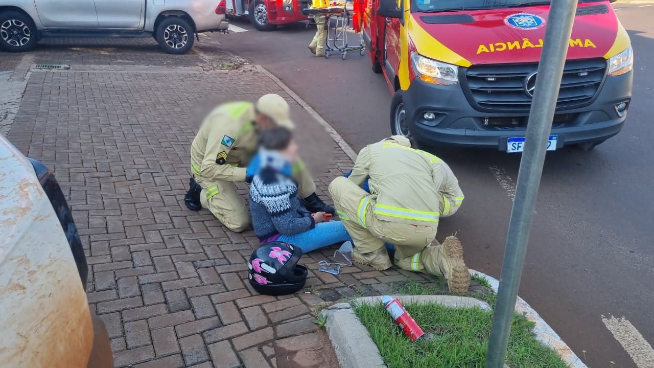 Mulher fica ferida em Cascavel após acidente na Avenida Rocha Pombo
