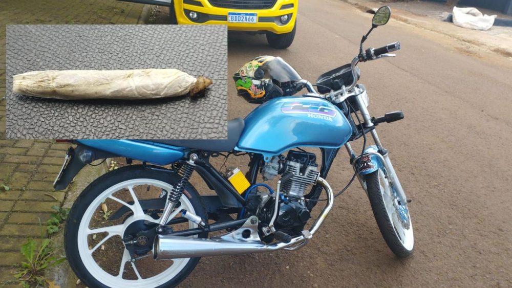 Imagem referente a PM flagra moto irregular e motociclista com cigarro de maconha no Santa Felicidade