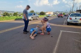 Colisão entre Ford Ka e motocicleta deixa pessoa ferida no Floresta Colisão entre Ford Ka e motocicleta deixa pessoa ferida no Floresta