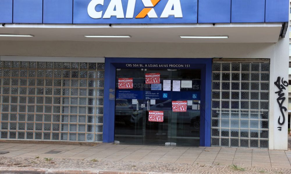 Empregados da Caixa rejeitam proposta da empresa e greve continua Imagem referente a Empregados da Caixa rejeitam proposta da empresa e greve continua