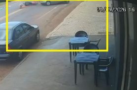 Câmera mostra como ocorreu acidente que deixou motociclista ferido no Floresta Câmera mostra como ocorreu acidente que deixou motociclista ferido no Floresta