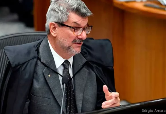 AGU pede ao STF perda do cargo de ministro acusado de assédio