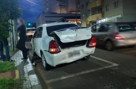 Engavetamento no Centro de Cascavel: colisão na Rua Manoel Ribas envolve três veículos