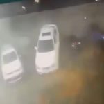 Imagem relativa a Impressionante: Veja o momento que o vento levanta um carro durante uma tempestade