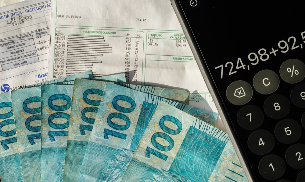 Imagem referente a Arrecadação federal ultrapassa R$ 2 trilhões em oito meses