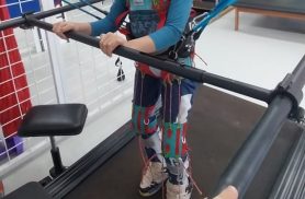 Cônsul geral-adjunto do Japão visita APAE de Cascavel para conhecer equipamentos de fisioterapia Cônsul geral-adjunto do Japão visita APAE de Cascavel para conhecer equipamentos de fisioterapia
