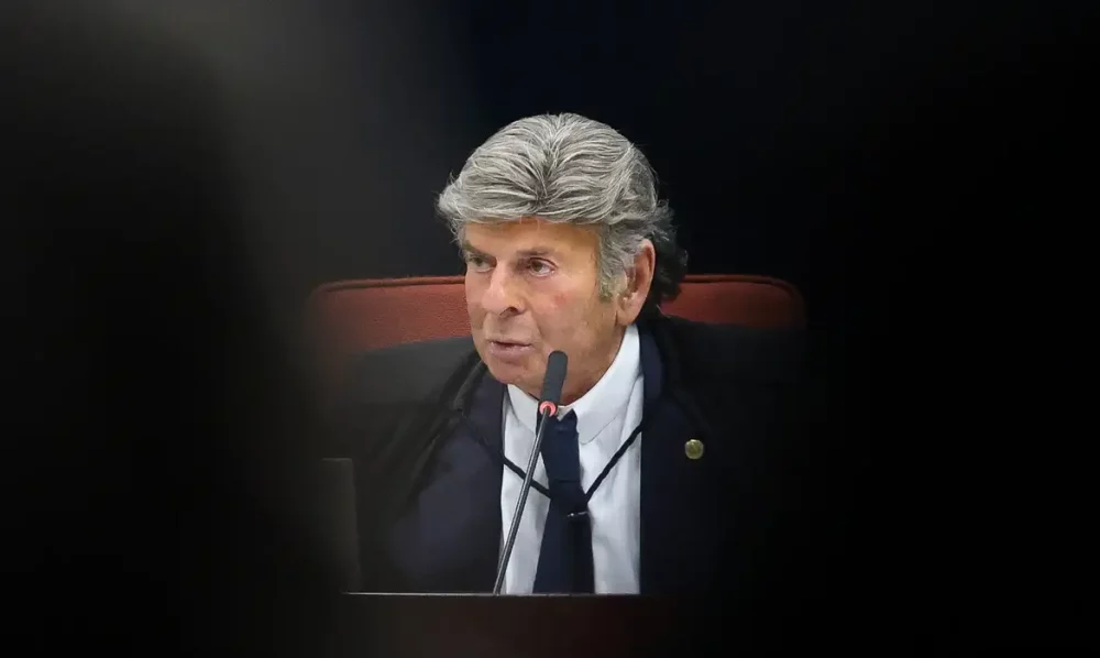 Fux manda Senado informar registros sobre Vorcaro e esposa de Moraes Imagem referente a Fux manda Senado informar registros sobre Vorcaro e esposa de Moraes