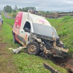 Imagem relativa a Colisão entre três veículos deixa dois feridos na BR-376, em Paranavaí