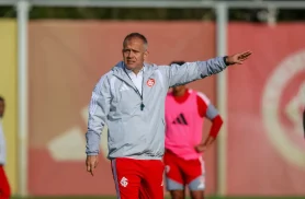 Internacional contrata técnico Eduardo Baptista até o fim da temporada