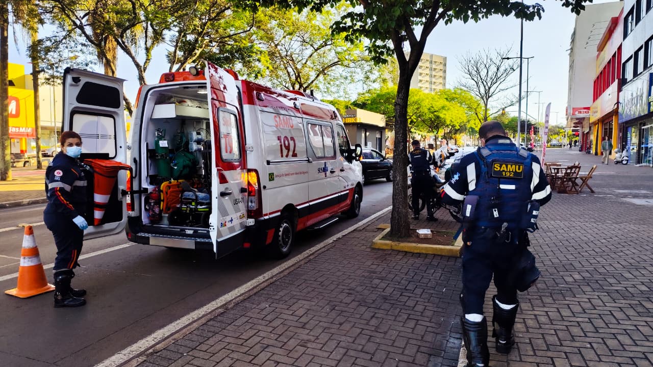 Idosa sofre AVC em comércio na Avenida Brasil em Cascavel