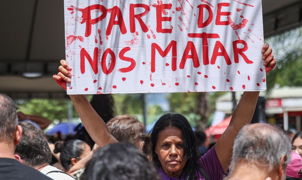 Imagem referente a Entidades denunciam agressões às mulheres que disputam cargos