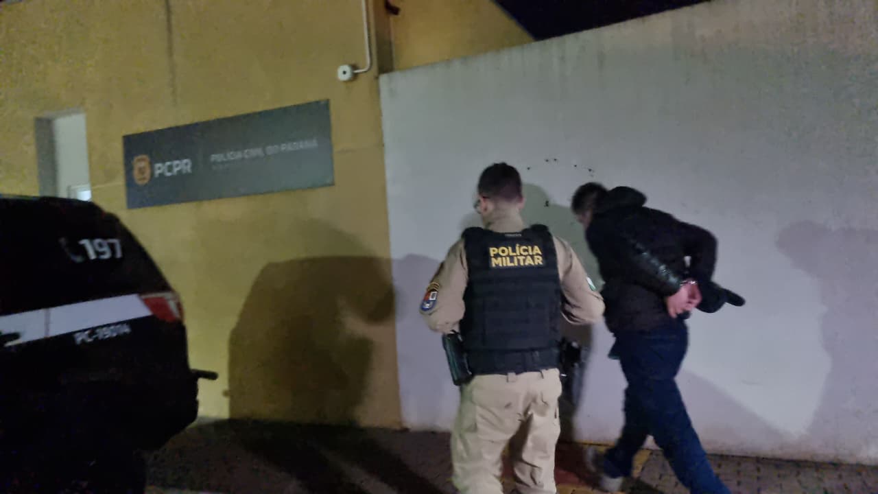 Polícia prende dois por tráfico de drogas no Bairro Universitário em Cascavel