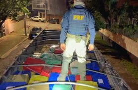 Carreta com carga de milho é abordada e PRF encontra quase 7 toneladas de maconha na BR-376