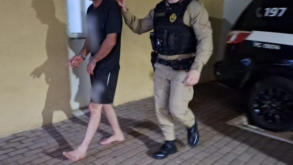 Homem é encaminhado à Central de Flagrantes após agressão contra companheira em área rural Imagem referente a Homem é encaminhado à Central de Flagrantes após agressão contra companheira em área rural