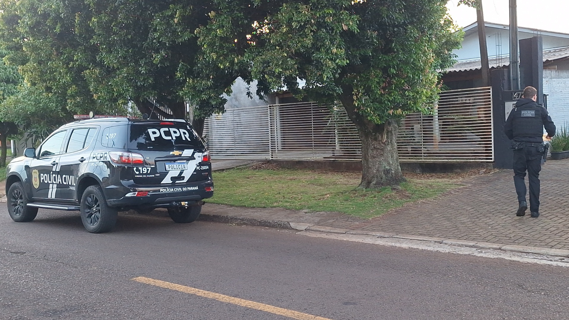Polícia Civil realiza operação contra o tráfico de drogas em bairros de Cascavel
