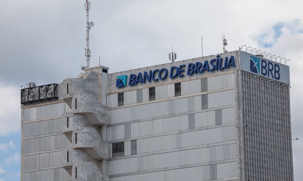 Imagem referente a Caso Master: TCDF bloqueia até R$ 2,7 bi de ex-dirigentes do BRB