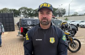 PRF em Cascavel detalha apreensão de mais de 6 kg de maconha com dois menores