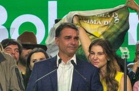 Flávio usou jatinho ligado a Vorcaro em viagem em 2025, diz revista