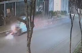 Vídeo mostra acidente que tirou a vida de adolescente em moto elétrica