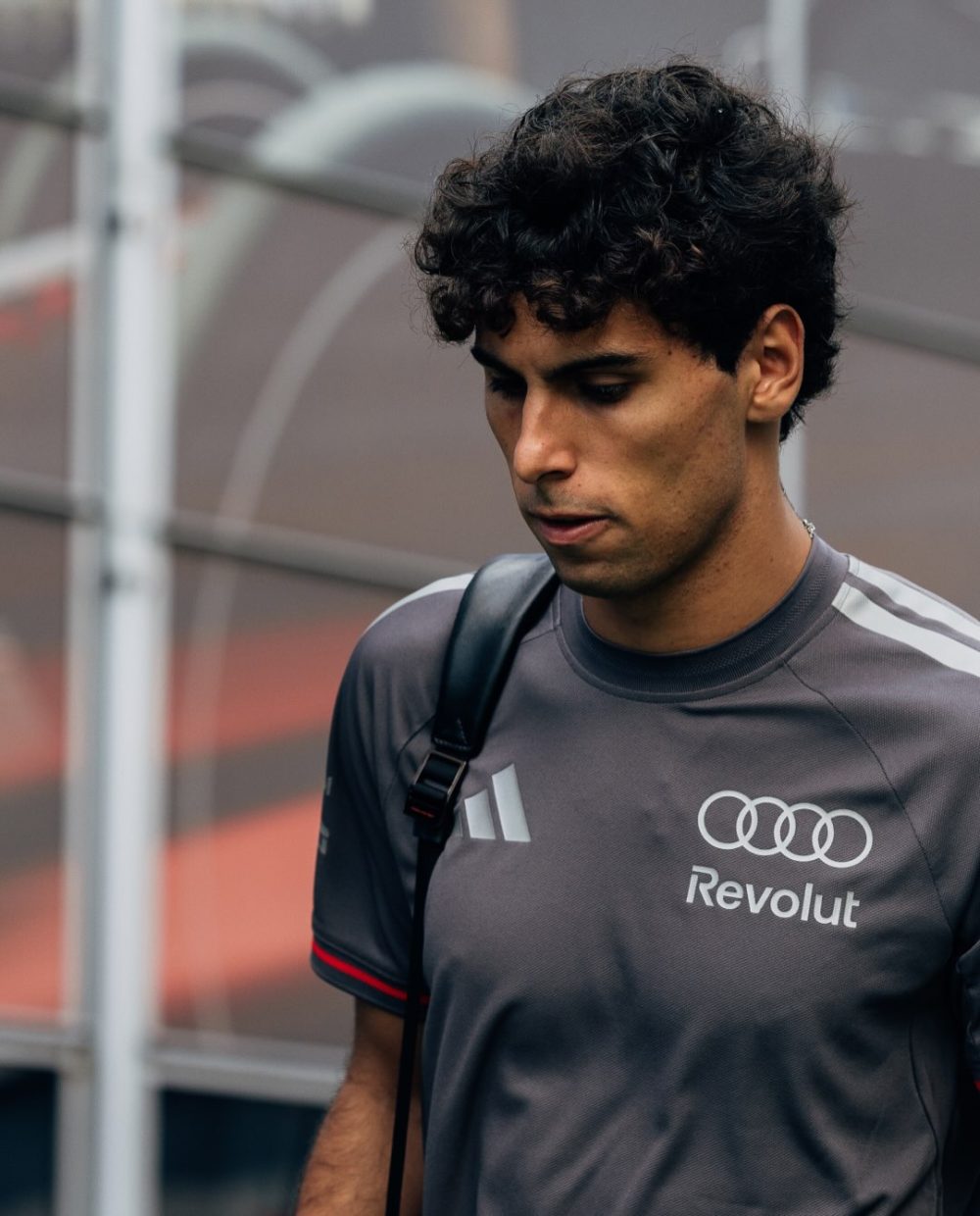 Imagem referente a CEO da Audi confirma permanência de Gabriel Bortoleto para 2027