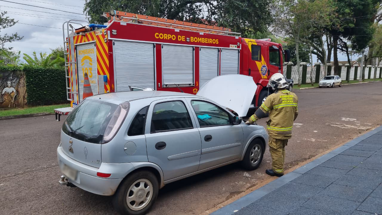 Pane em Corsa mobiliza Corpo de Bombeiros no Bairro Country em Cascavel