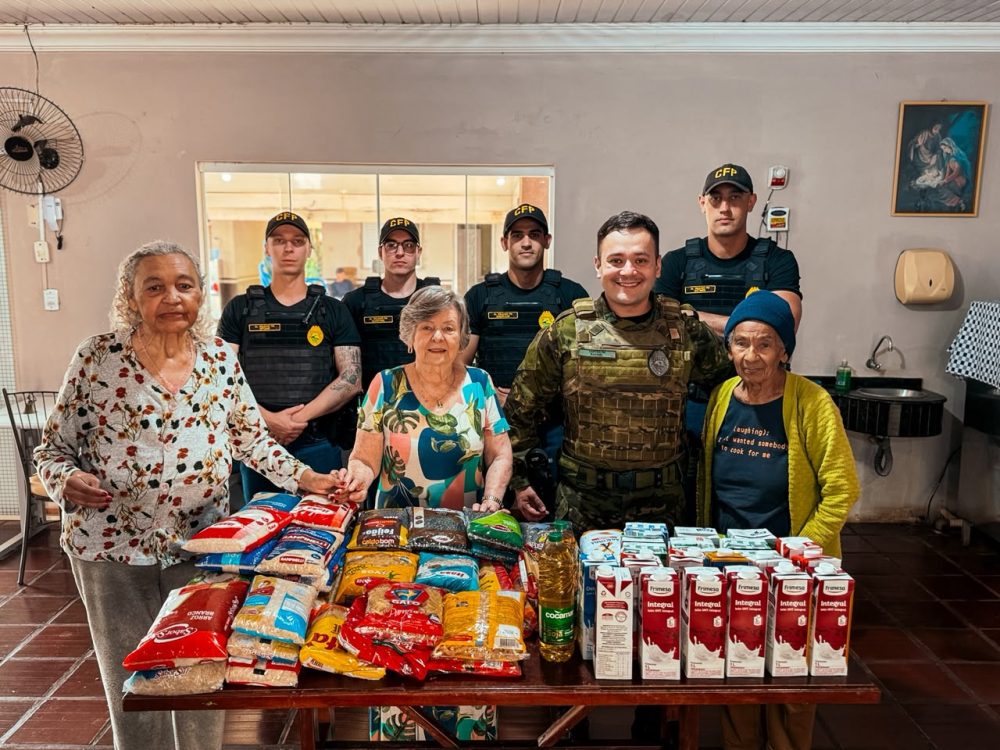 Imagem referente a Ação solidária em Guaíra: BPFron e alunos fazem doações para idosos no Lar São José