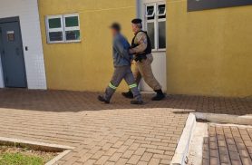 Homem de 49 anos é preso por tráfico de drogas no Bairro São Cristóvão