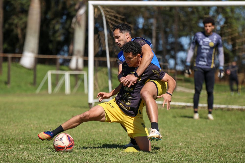Imagem referente a Cascavel enfrenta o São Joseense pela Copa Paraná em Curitiba