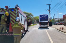 Motor de ônibus pega fogo e Avenida Assunção é parcialmente interditada
