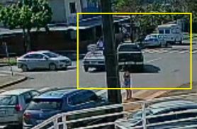 Gravação em áudio e vídeo mostra batida entre quatro veículos no Periolo em Cascavel