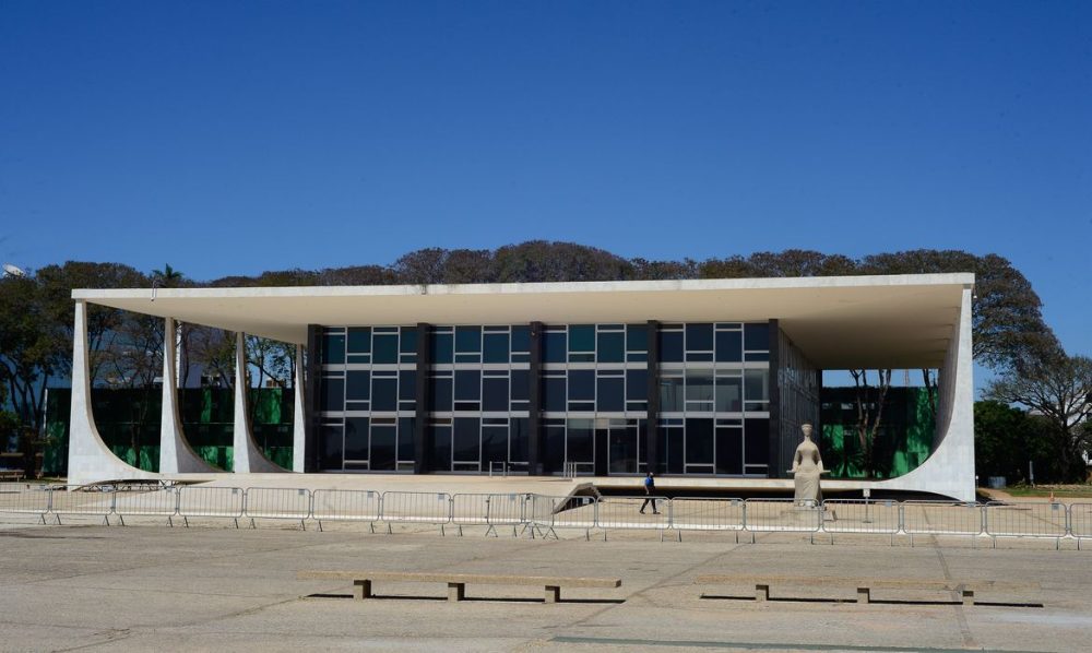 Imagem referente a Fachin cobra manifestação da PGR sobre casos do INSS e Master
