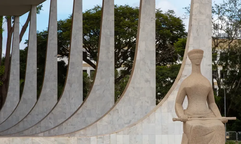 Zanin manda investigar uso de IA para burlar sistema do STF Imagem referente a Zanin manda investigar uso de IA para burlar sistema do STF