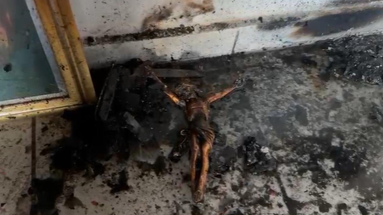 “Graças a Deus! Deus é bom! Não queimou nada”, diz morador após incêndio