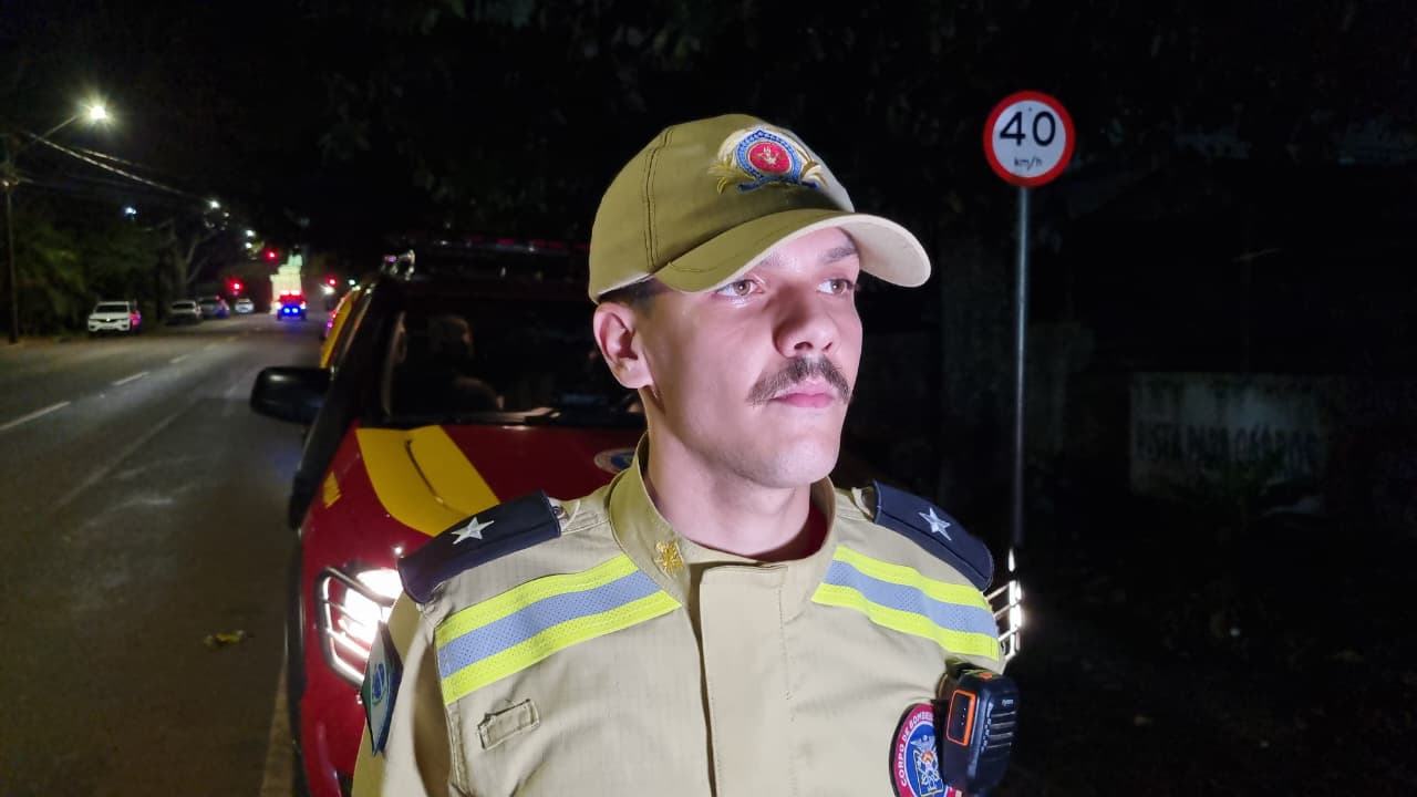 “Caiu de cabeça”: bombeiro detalha estado do homem que caiu de uma árvore de abacate em Cascavel
