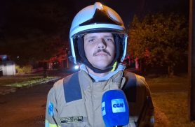 Aspirante Trevisan explica atendimento a incêndio no Bairro Brasília, em Cascavel
