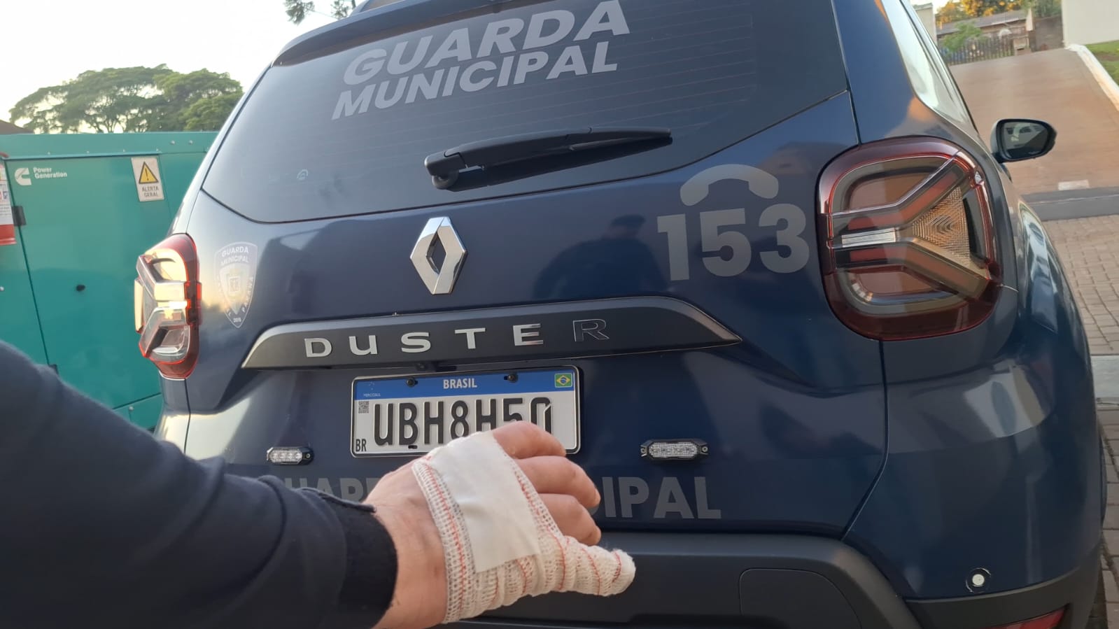 Violência doméstica em Cascavel termina com criança usada como escudo e agressor fugindo
