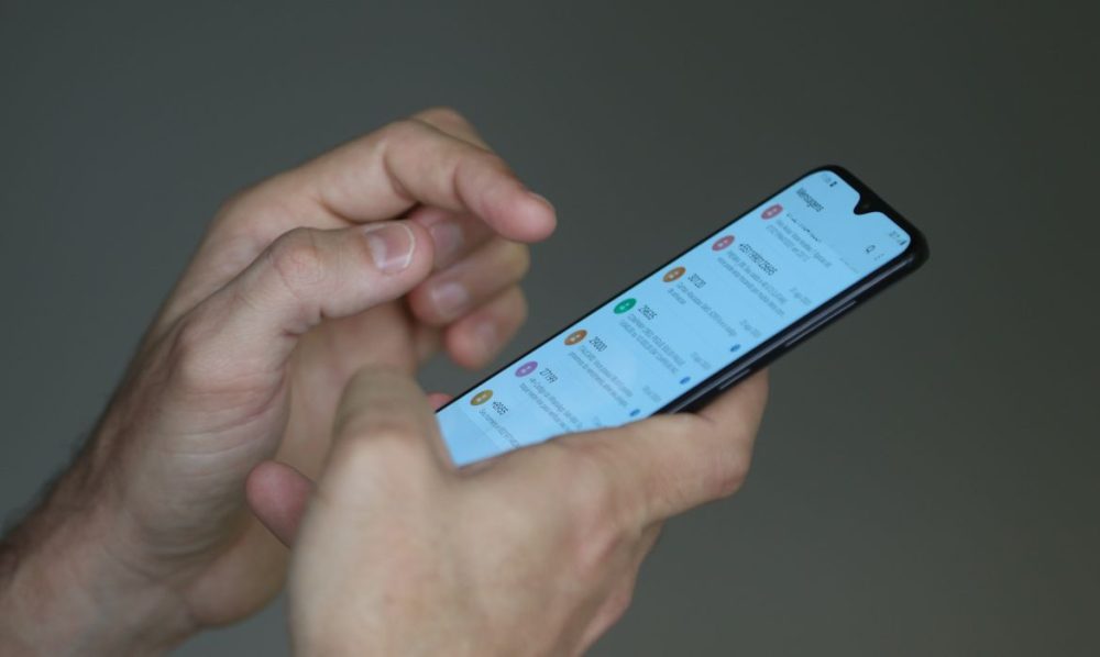 Internet grátis pode derrubar rede móvel na eleição, diz Anatel ao STF Imagem referente a Internet grátis pode derrubar rede móvel na eleição, diz Anatel ao STF