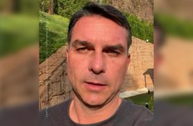 Flávio Bolsonaro: Lula é pai do tigrinho, afundou o Brasil e está desesperado