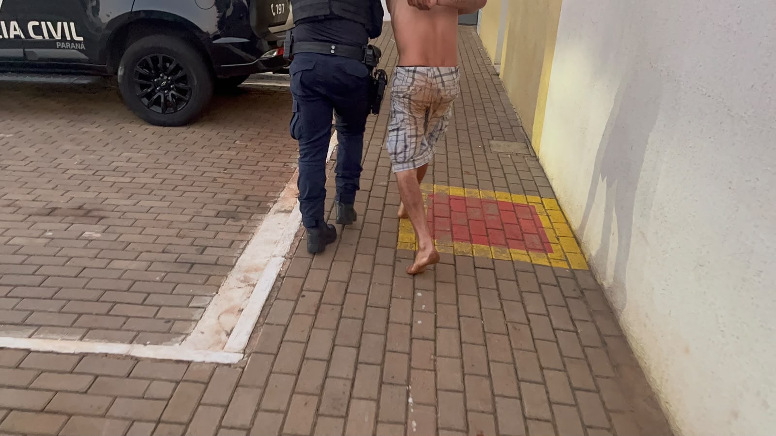 Maria da Penha em Cascavel: GM prende homem de 34 anos por agredir mulher no Santos Dumont