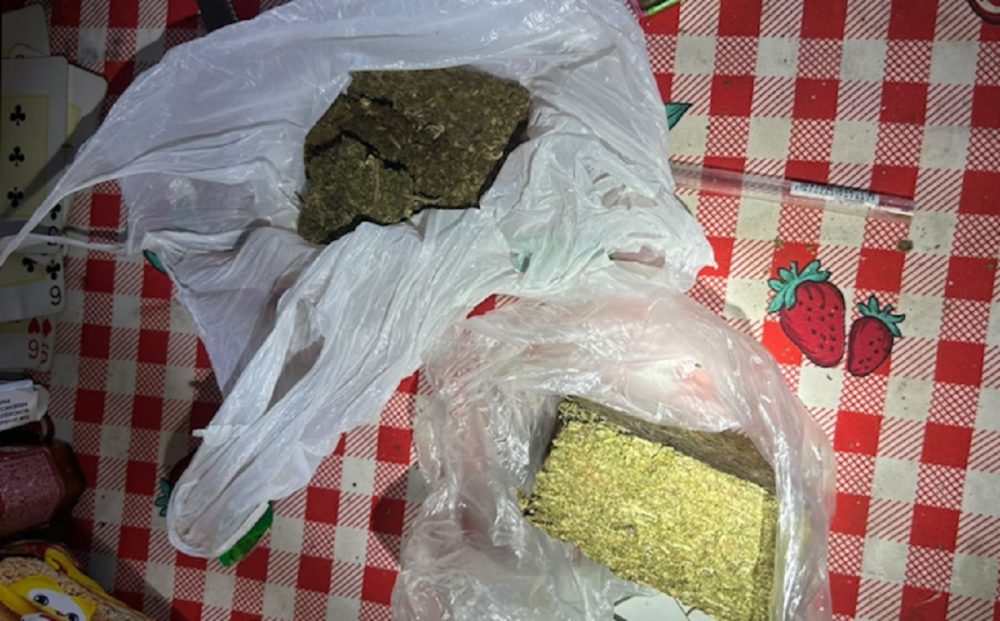 Imagem referente a ROTAM apreende 360 gramas de maconha e prende três homens por tráfico