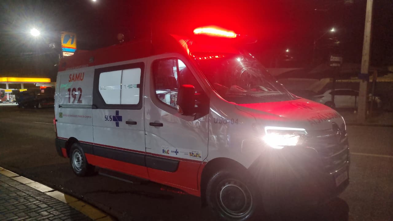 Samu é acionado após homem tentar se jogar de viaduto em Cascavel