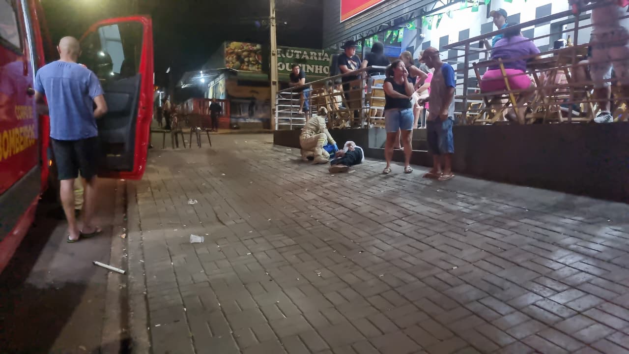 Idoso cai de escada de bar e corta o crânio no bairro Interlagos, em Cascavel