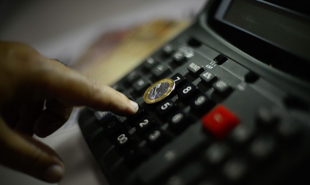 Imagem referente a Dívida Pública Federal fica estável em agosto e chega a R$ 9,29 tri