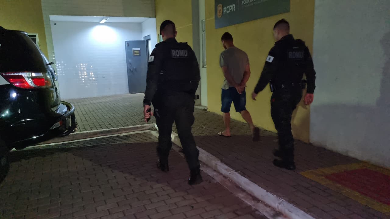 Gol com registro de furto é recuperado durante abordagem na BR-467 em Cascavel; homem é detido
