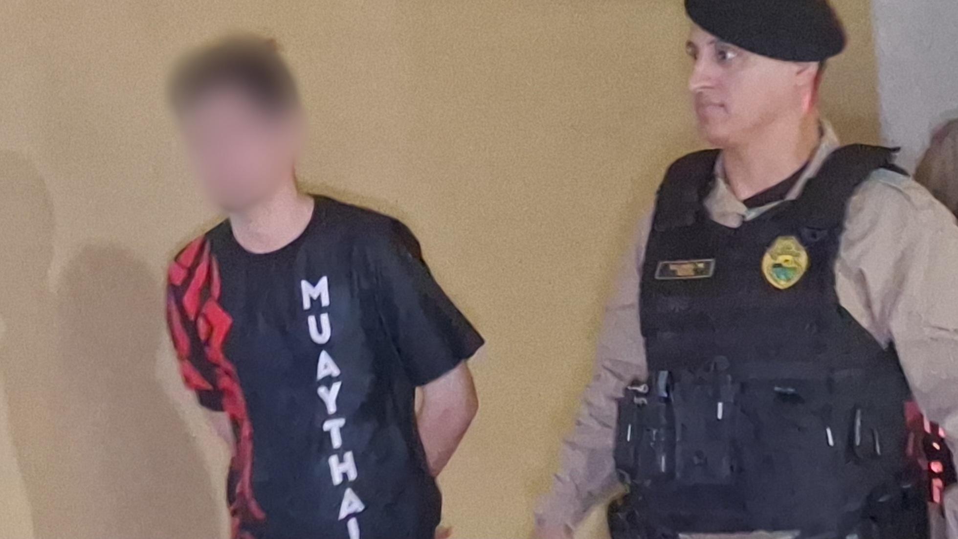 Jovem agride pai e madrasta e é preso pela PM em Céu Azul
