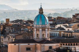 São Miguel, Gabriel e Rafael: três arcanjos, três missões e uma reflexão para a vida São Miguel, Gabriel e Rafael: três arcanjos, três missões e uma reflexão para a vida