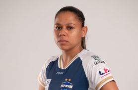 Da brincadeira na rua ao Stein: Vanessinha constrói trajetória marcada por títulos no futsal